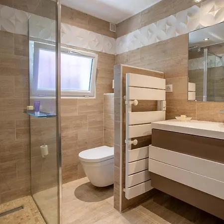 Provençale Proche De La Villa