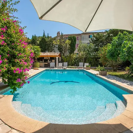 Provencale Avec Piscine Villa