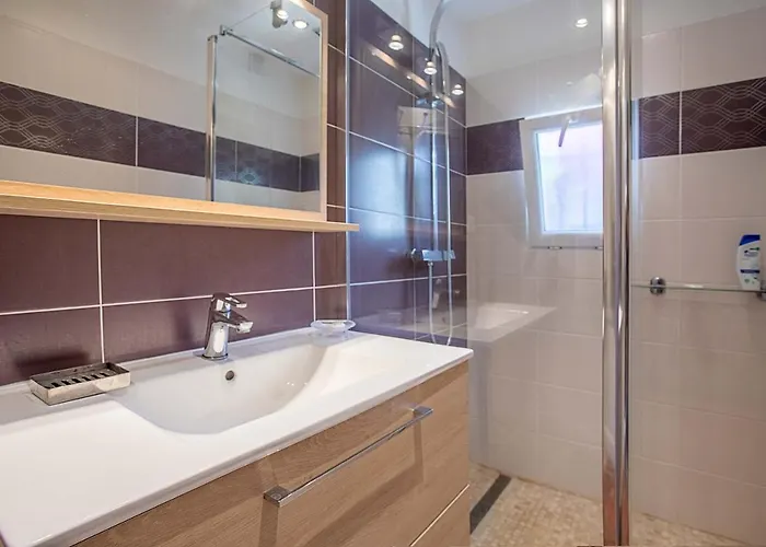 Provencale Proche De La * Saint-Raphael (Var)