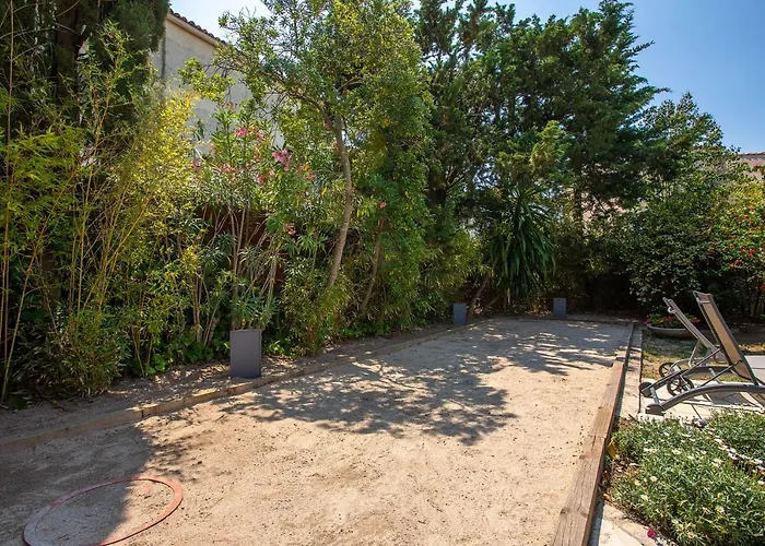 Provencale Proche De La Vila *