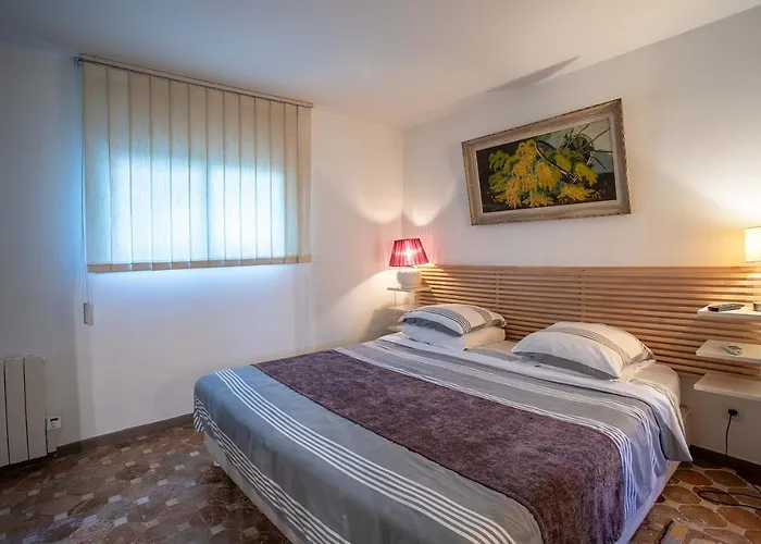 Provencale Proche De La Saint-Raphaël