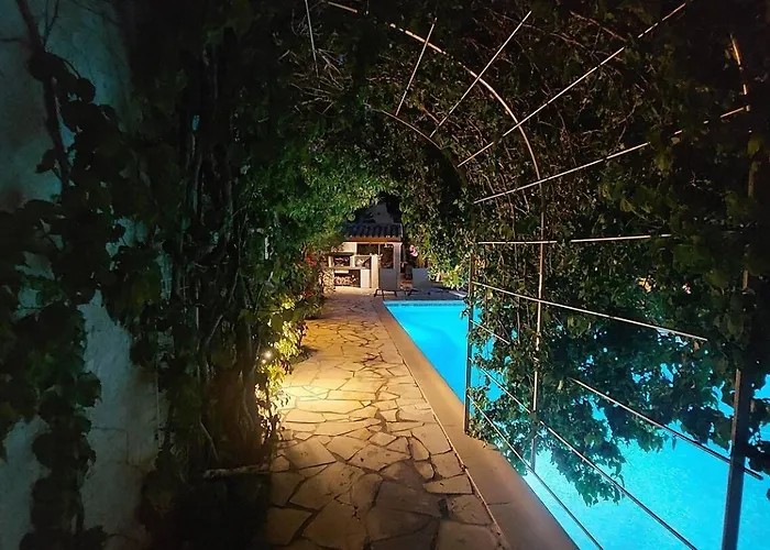 Provencale Proche De La *